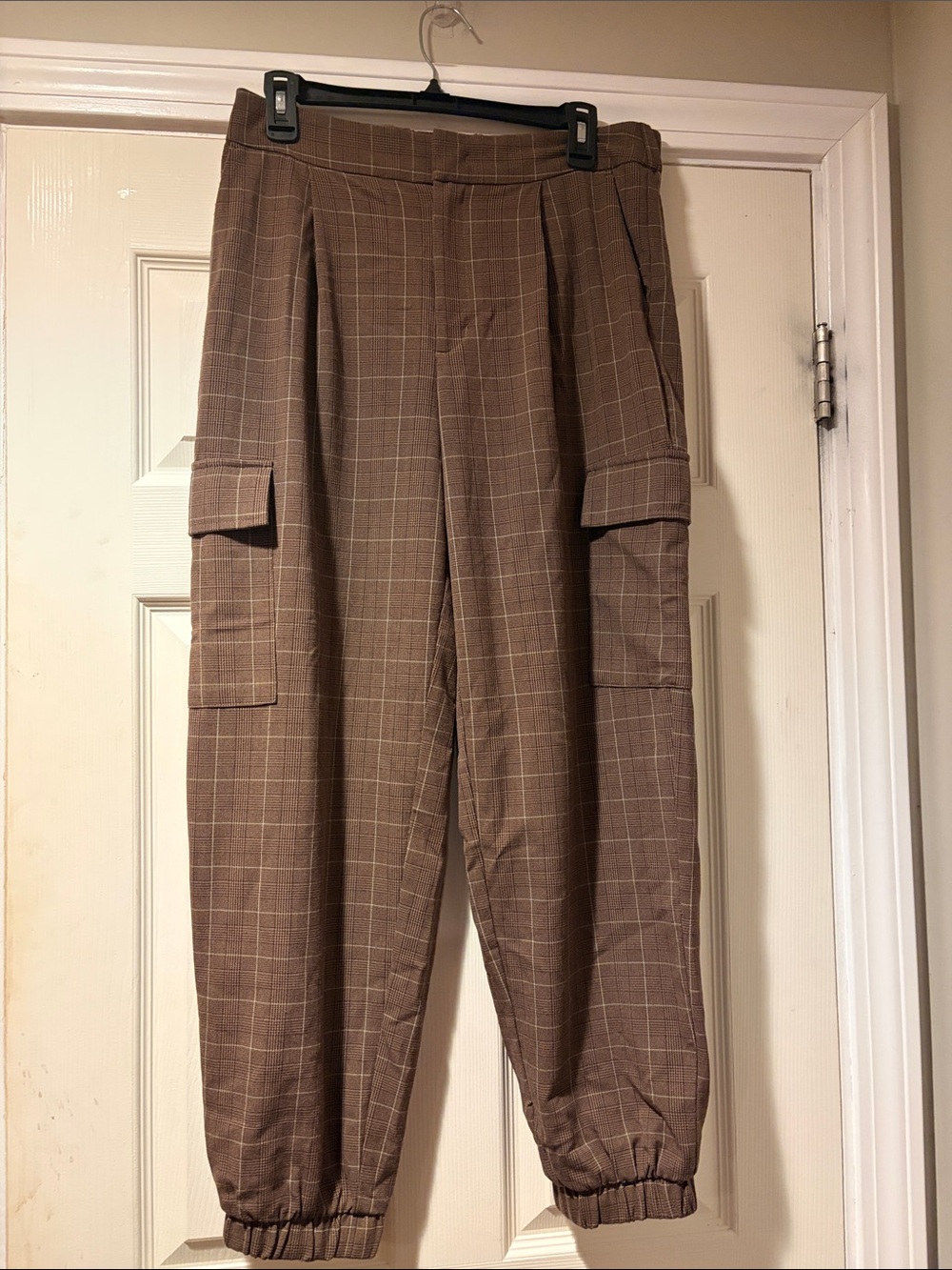 a new day Plaid Cargo Jogger Pants in Brown 8 *Call out